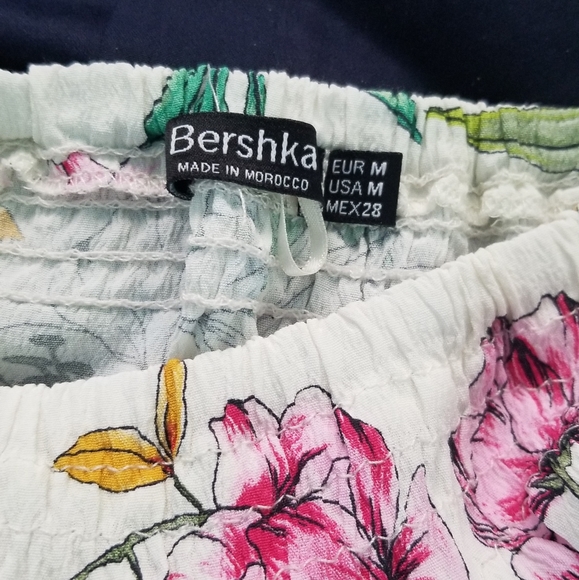 Bershka Tropical Print Flare Sleeve Bardot Top - Picture 4 of 5